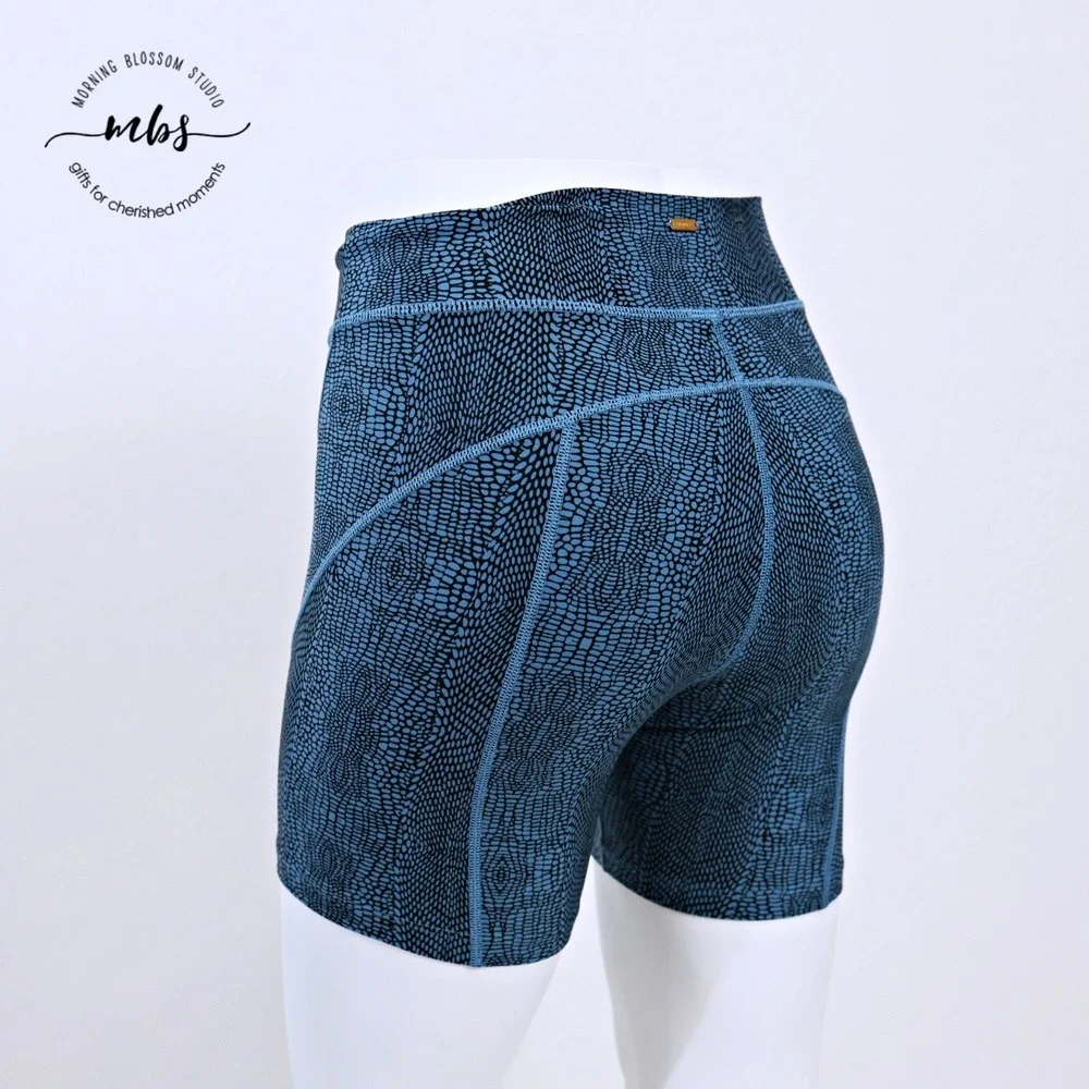 L*Space Carter High Waisted Snake Print Bike Shorts Blue Black Women‎ M